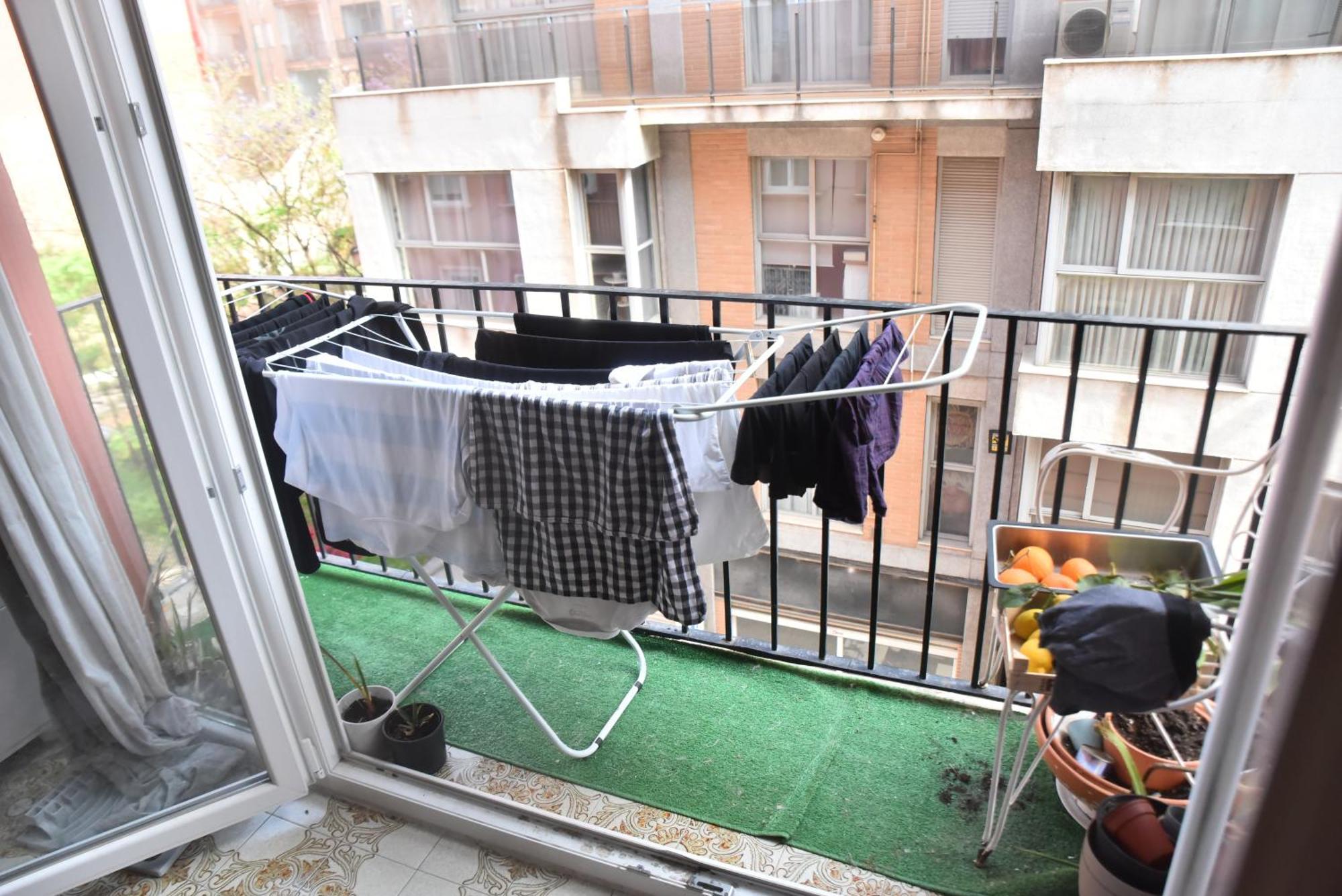 Gemuetliches Zimmer "Gold" Fuer 2 Personen Und Katzenliebhaber Valensiya Dış mekan fotoğraf