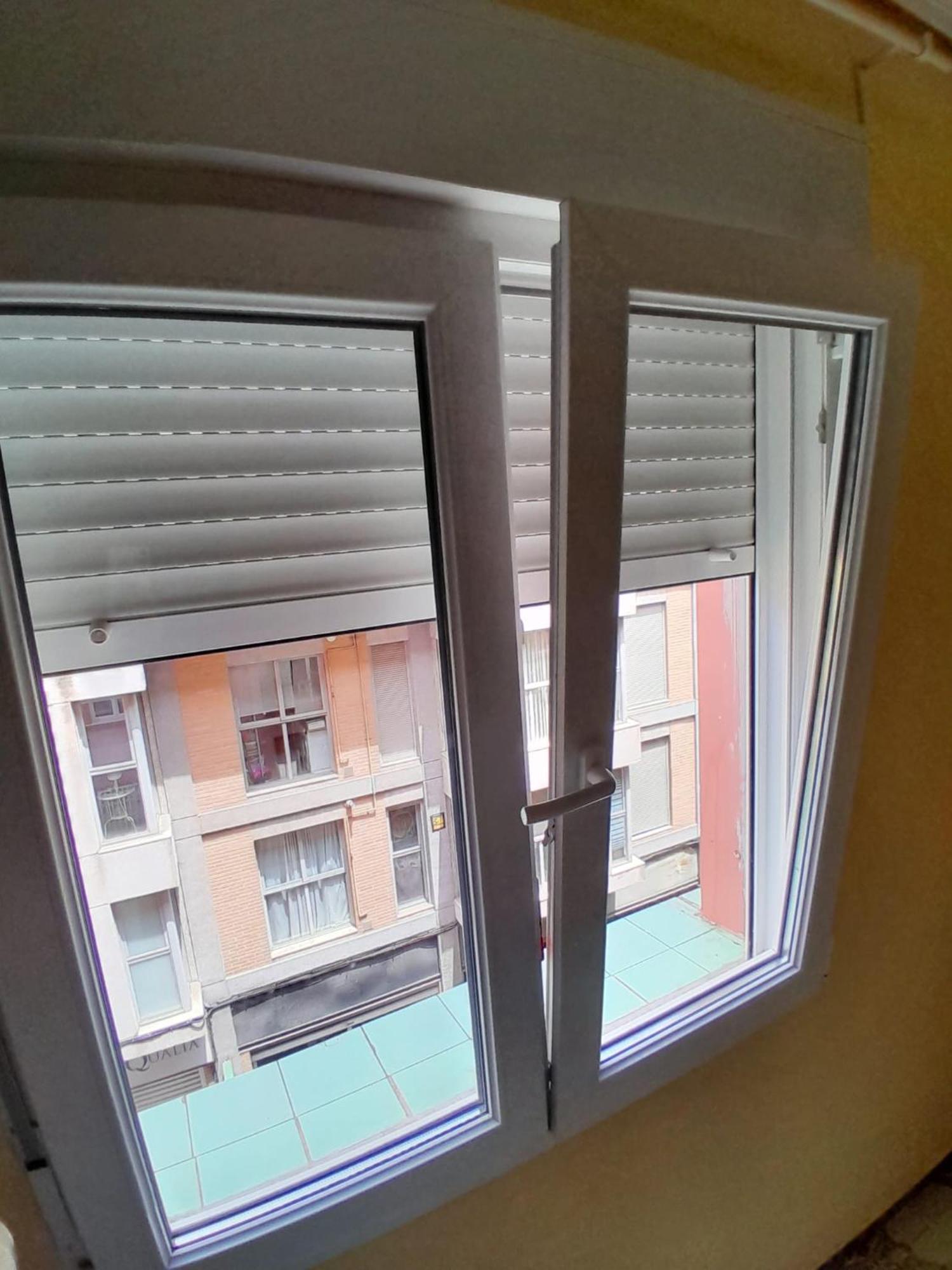 Gemuetliches Zimmer "Gold" Fuer 2 Personen Und Katzenliebhaber Valensiya Dış mekan fotoğraf